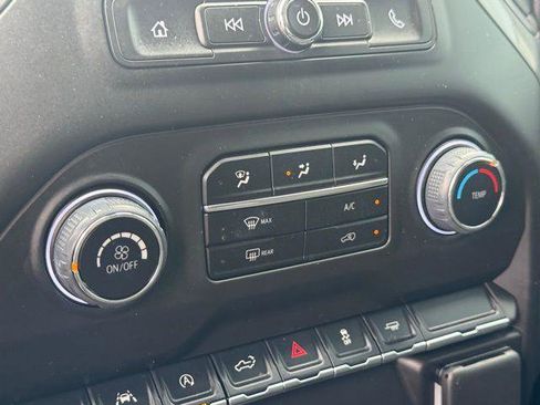 Used 2025 Chevrolet Silverado 1500 Custom w/ Turbomax Blackout Package RWD image 9