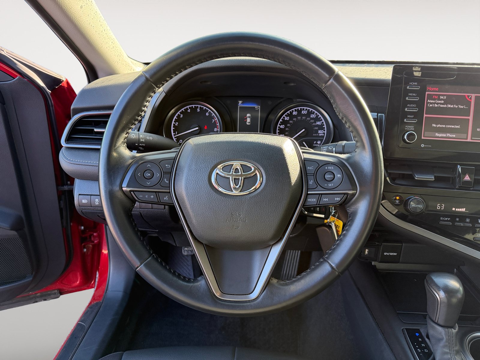 Used 2023 Toyota Camry SE FWD image 12