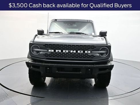 New 2025 Ford Bronco Badlands image 2