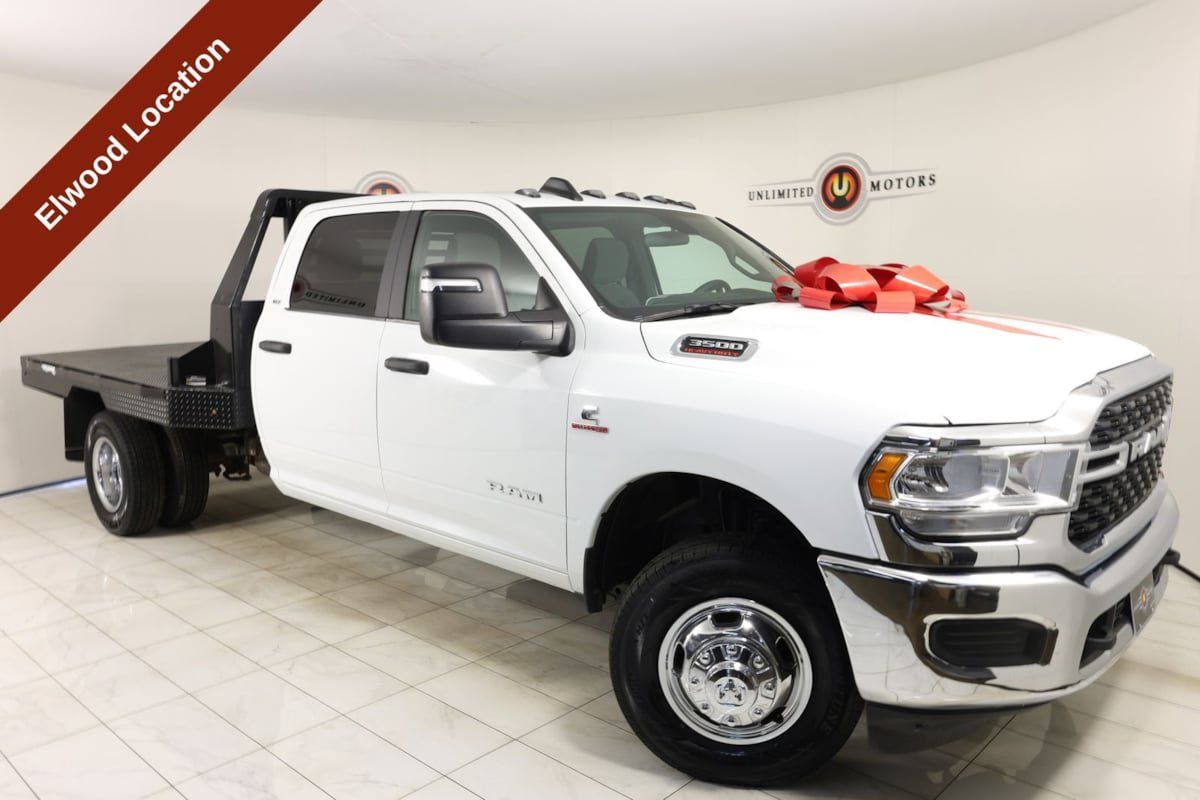Used 2024 RAM 3500 SLT w/ Quick Order Package 2YG SLT AWD/4WD image 1