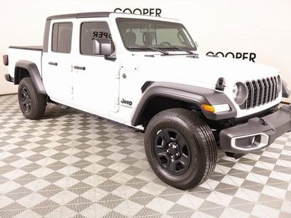 Used 2024 Jeep Gladiator Sport