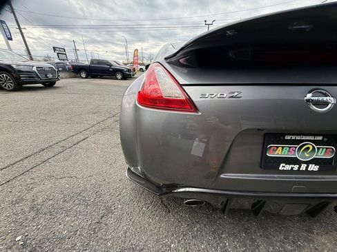 Used 2015 Nissan 370Z w/ Sport Package image 17