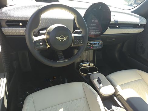 Used 2025 MINI Cooper S image 29