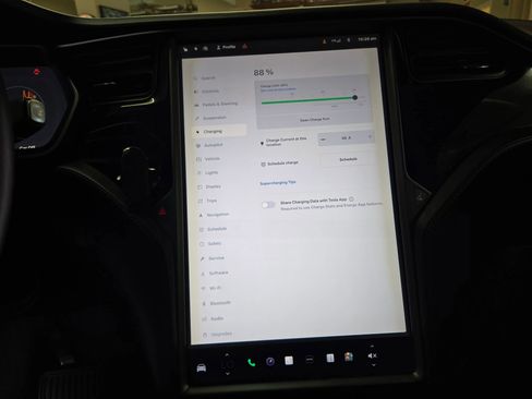 Used 2018 Tesla Model X 100D image 38