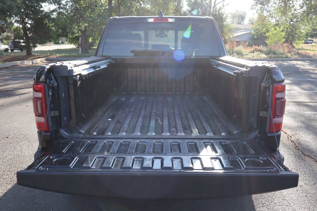 Used 2019 RAM 1500 Laramie w/ Sport Appearance Package AWD/4WD image 14