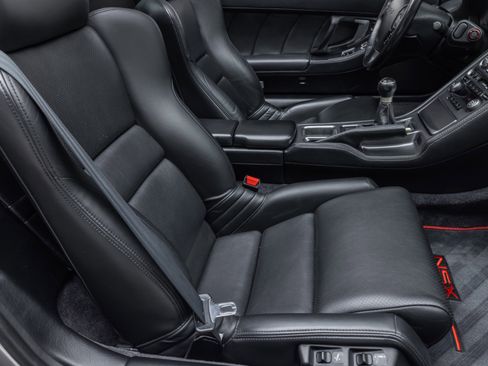 Used 2004 Acura NSX T image 70