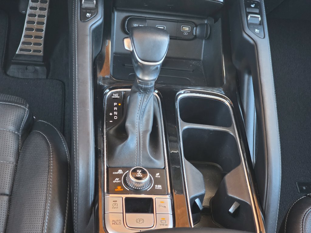 Used 2022 Kia Telluride SX w/ SX Prestige Package AWD/4WD image 16