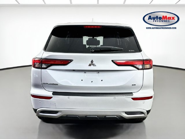 Used 2024 Mitsubishi Outlander SE AWD/4WD image 7