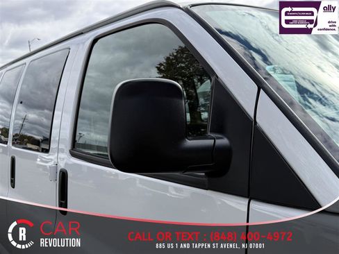 Used 2017 Chevrolet Express 3500 LT w/ LT Preferred Equipment Group RWD image 39