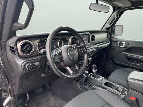 Used 2019 Jeep Wrangler Sport S image 18