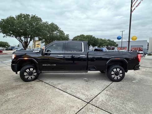 Used 2025 GMC Sierra 3500 Denali w/ Denali Reserve Package AWD/4WD image 12