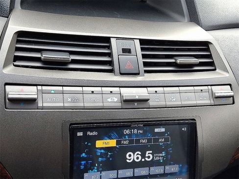 Used 2010 Honda Crosstour EX-L image 18