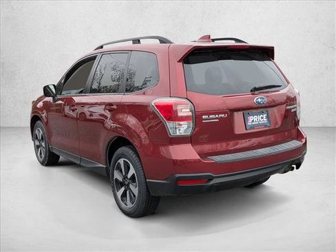 Used 2017 Subaru Forester 2.5i Premium image 6