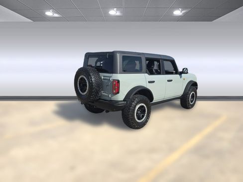 Certified 2023 Ford Bronco Badlands image 8