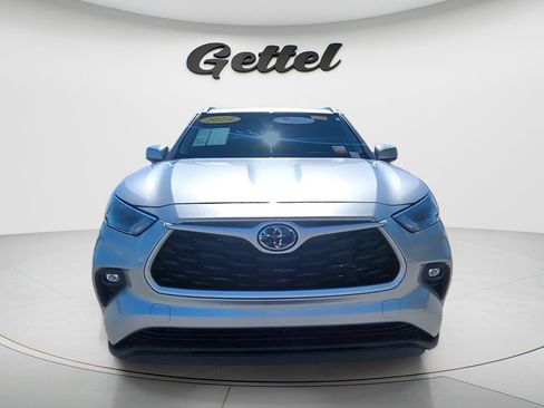 Used 2024 Toyota Highlander XLE image 8