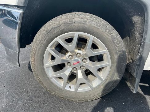 Used 2018 GMC Sierra 1500 SLT AWD/4WD image 6