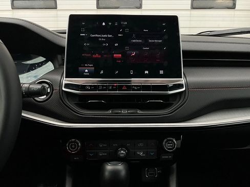 Used 2025 Jeep Compass Trailhawk w/ Trailer Tow Group image 26