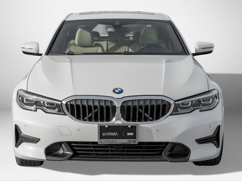 Used 2020 BMW 330i Sedan w/ Convenience Package image 3