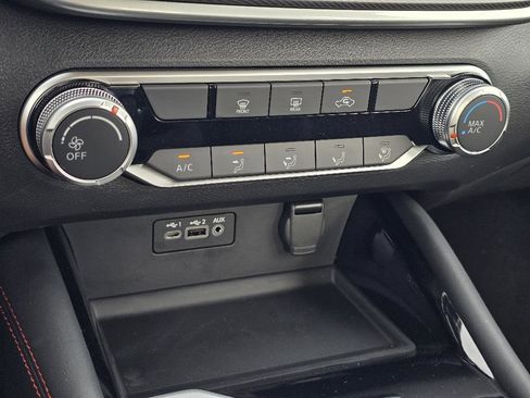 New 2025 Nissan Altima 2.5 SR image 19