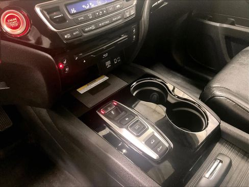 Used 2019 Honda Pilot Elite image 21