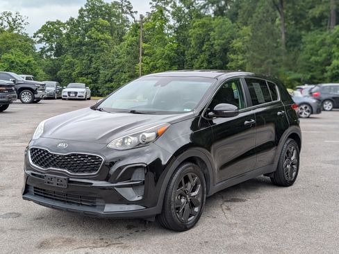 Used 2022 Kia Sportage LX w/ LX FWD Value Edition Package image 5