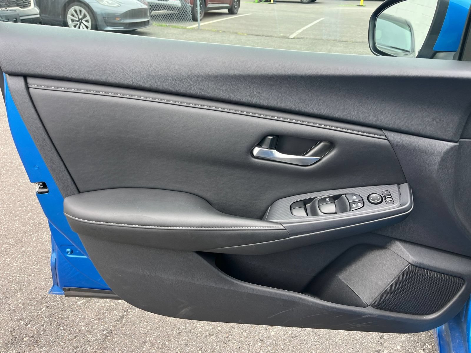 Used 2025 Nissan Sentra SV FWD image 18
