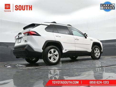Used 2021 Toyota RAV4 XLE w/ Convenience Package image 32