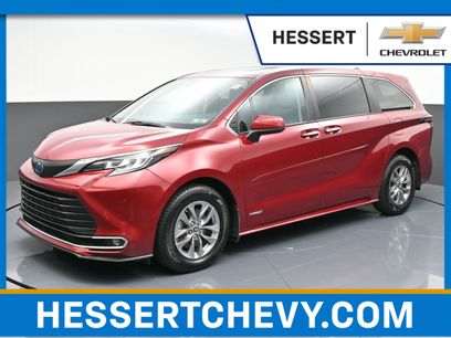 Used 2021 Toyota Sienna XLE