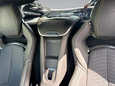 Certified 2020 Chevrolet Corvette Stingray Premium Cpe w/ 3LT Preferred Equipment Group RWD image 31