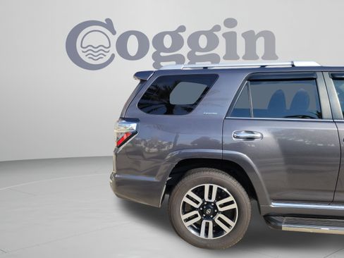 Used 2019 Toyota 4Runner Limited RWD image 34