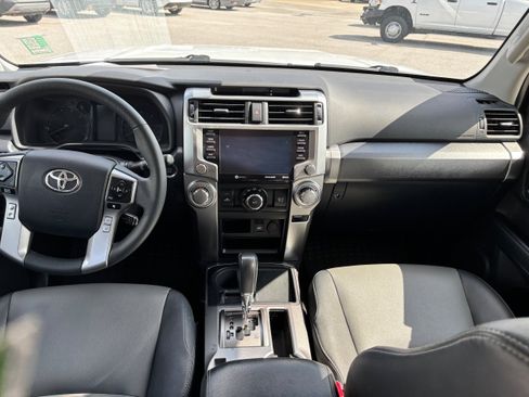 Used 2020 Toyota 4Runner SR5 image 13