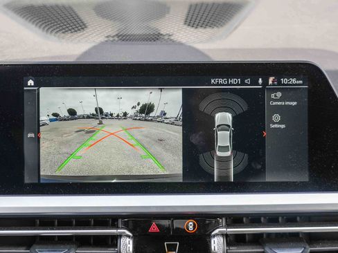 Used 2020 BMW 330i Sedan w/ M Sport Package RWD image 26