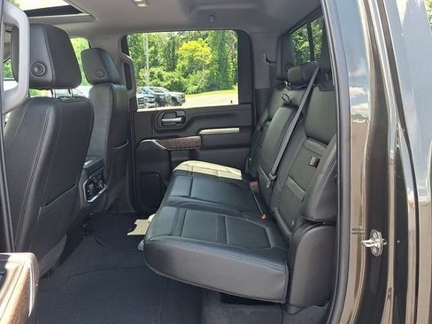 Used 2023 GMC Sierra 2500 Denali w/ Denali Ultimate Package AWD/4WD image 10