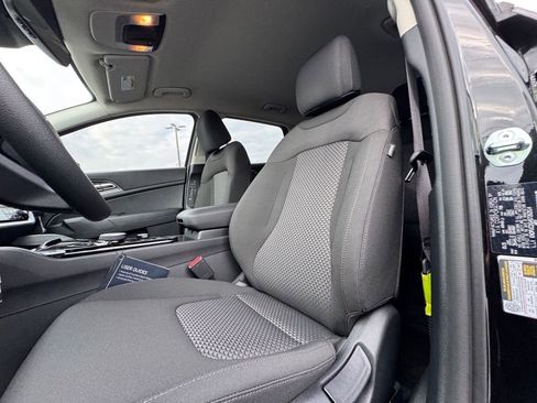 New 2025 Kia Sportage LX image 11