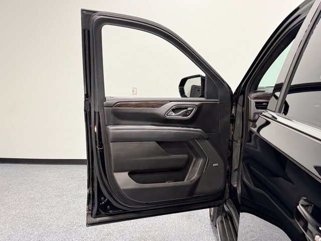 Used 2021 Chevrolet Tahoe LT w/ LT Signature Plus Package RWD image 13