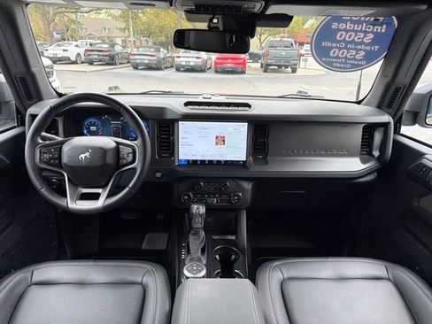 Used 2025 Ford Bronco Badlands AWD/4WD image 15