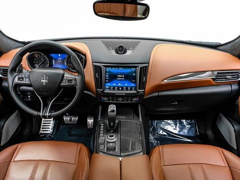 Used 2019 Maserati Levante S GranSport image 12