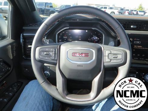 Used 2025 GMC Sierra 1500 AT4 image 37