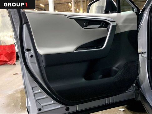 Certified 2025 Toyota RAV4 Limited image 21