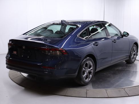 Used 2023 Honda Accord EX image 7