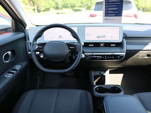 Certified 2024 Hyundai Ioniq 5 SEL AWD/4WD image 14