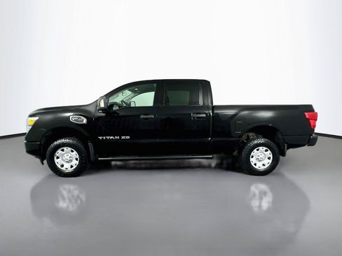 Used 2017 Nissan Titan S AWD/4WD image 7