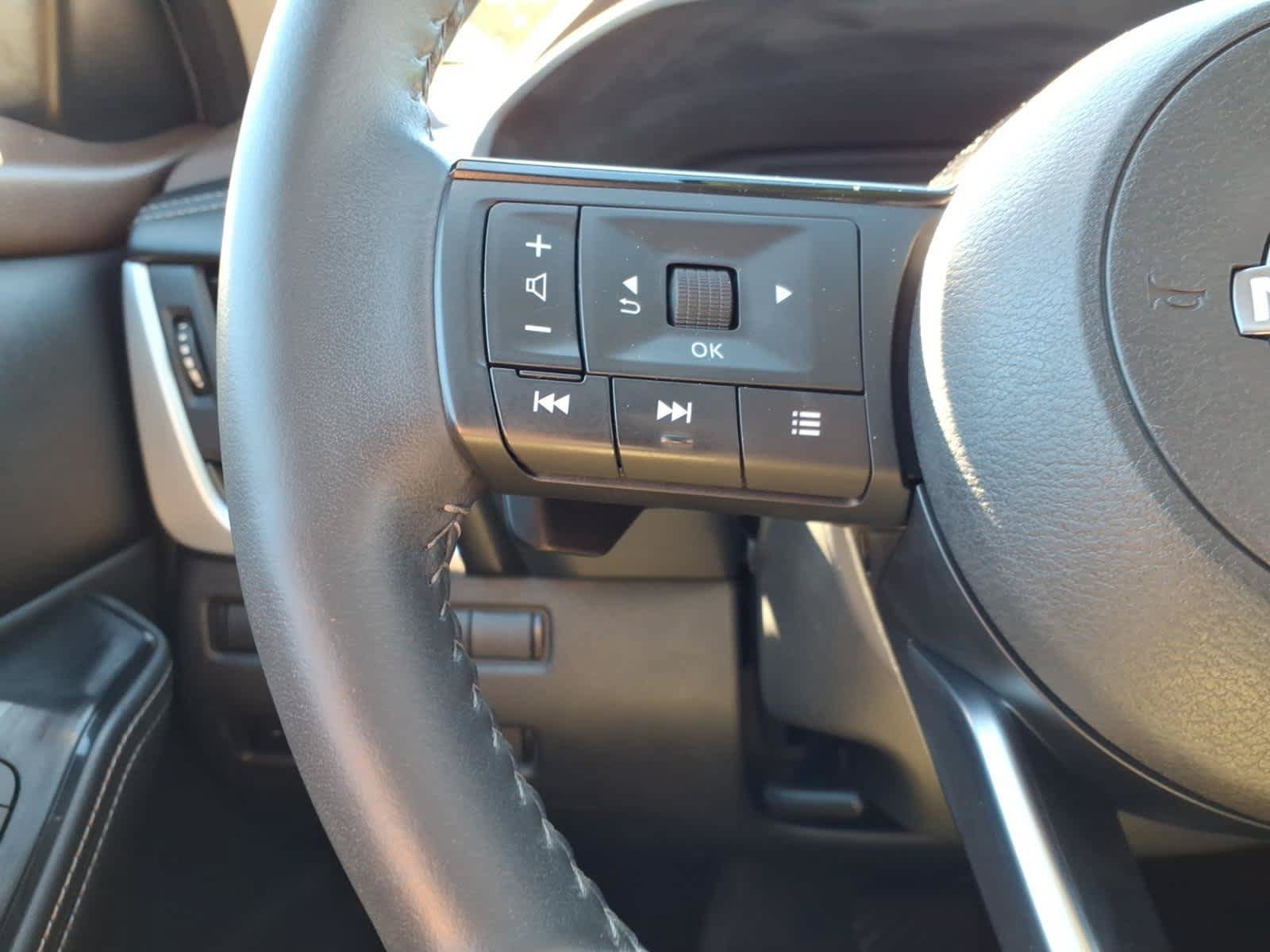 Used 2023 Nissan Rogue SV w/ SV Premium B Package AWD/4WD image 22