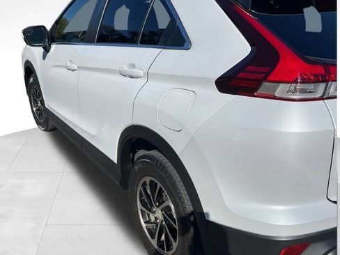 Used 2022 Mitsubishi Eclipse Cross ES image 21