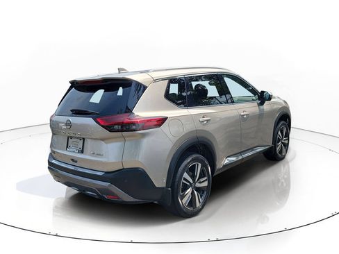 Used 2023 Nissan Rogue SL w/ SL Premium Package AWD/4WD image 2