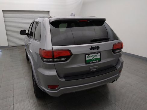 Used 2021 Jeep Grand Cherokee Laredo X RWD image 6