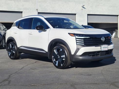 New 2026 Nissan Kicks SR w/ SR Premium Package image 14