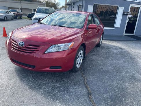Used 2008 Toyota Camry XLE FWD image 4