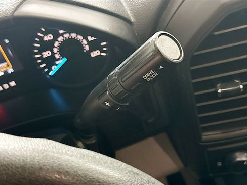 Used 2019 Ford F150 XL w/ Equipment Group 101A Mid RWD image 17