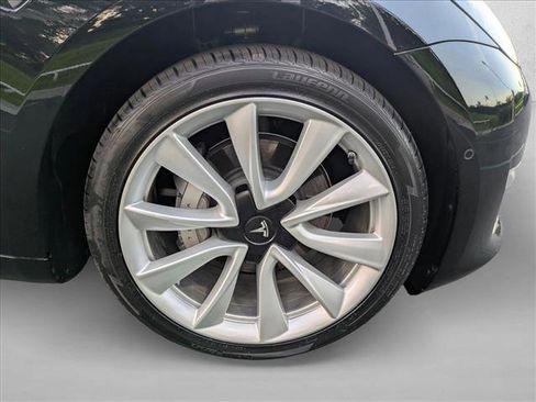 Used 2020 Tesla Model 3 Performance image 24